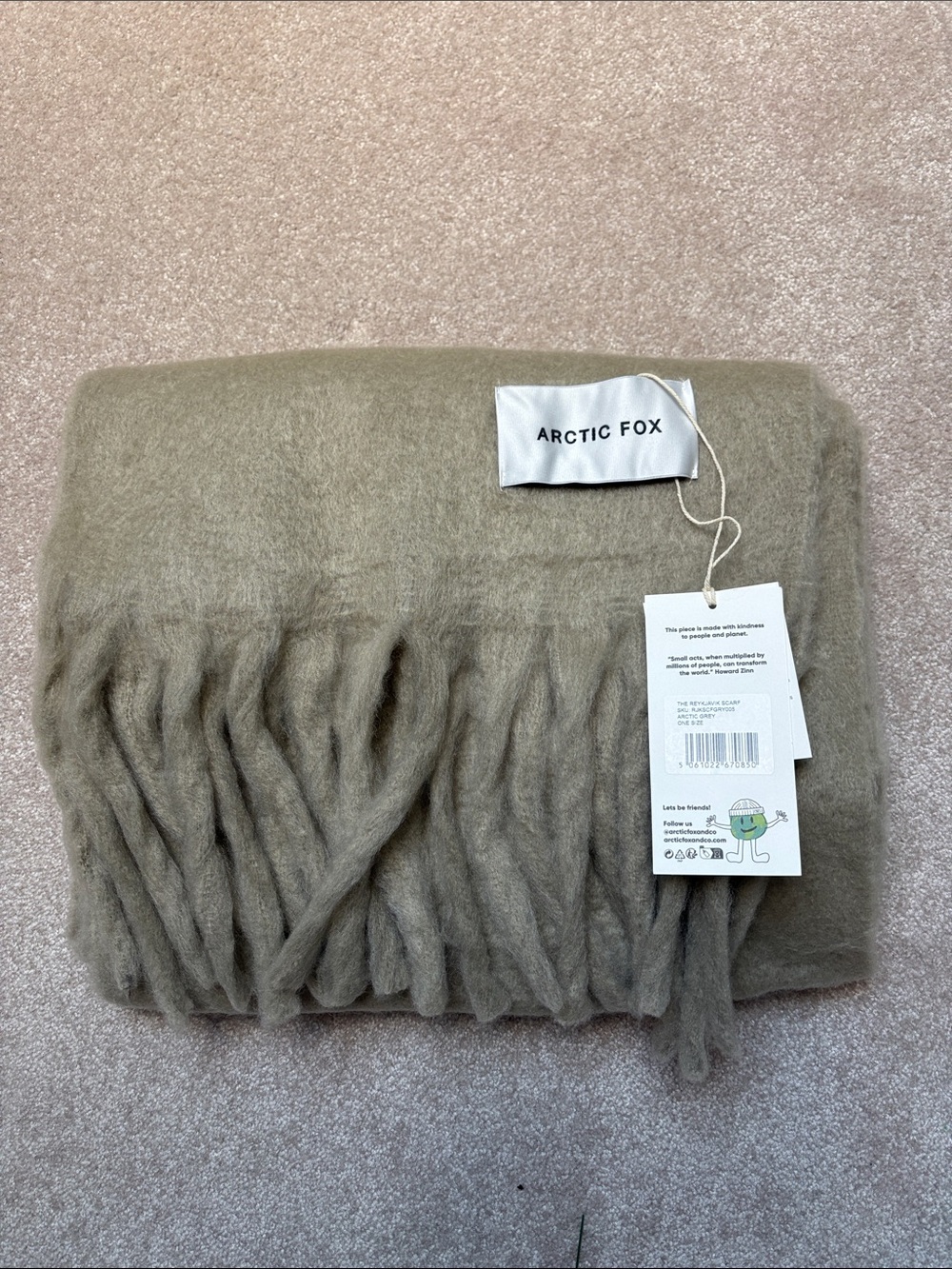 NWT Arctic Fox Shawl